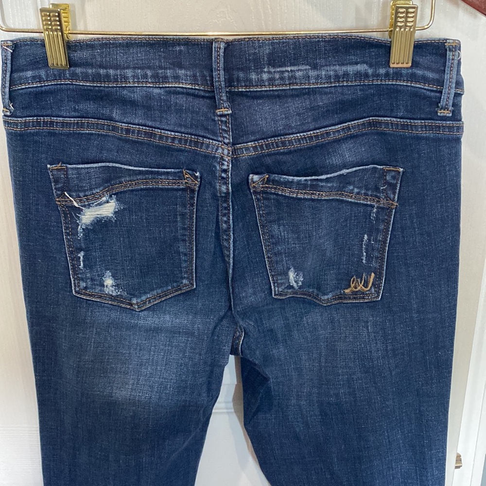 Distressed jeans - Picture 3 of 5